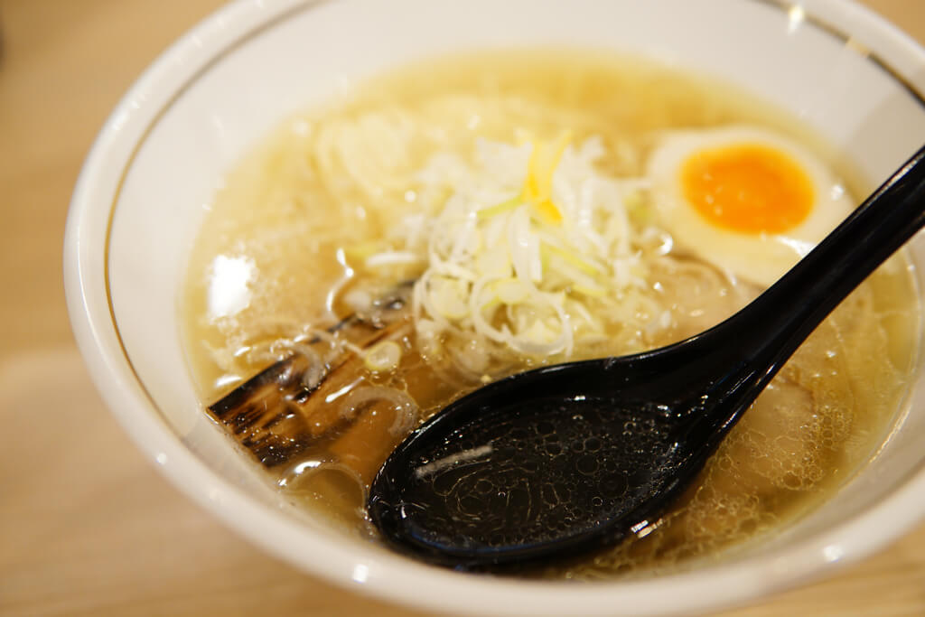 ラーメン　紬　熊本