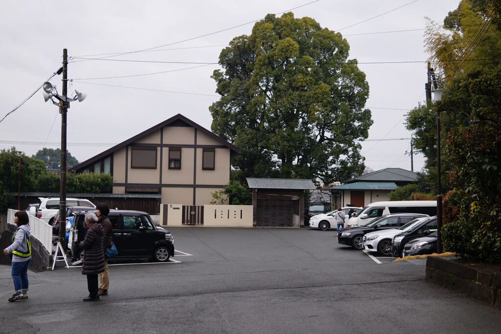 健軍神社　駐車場