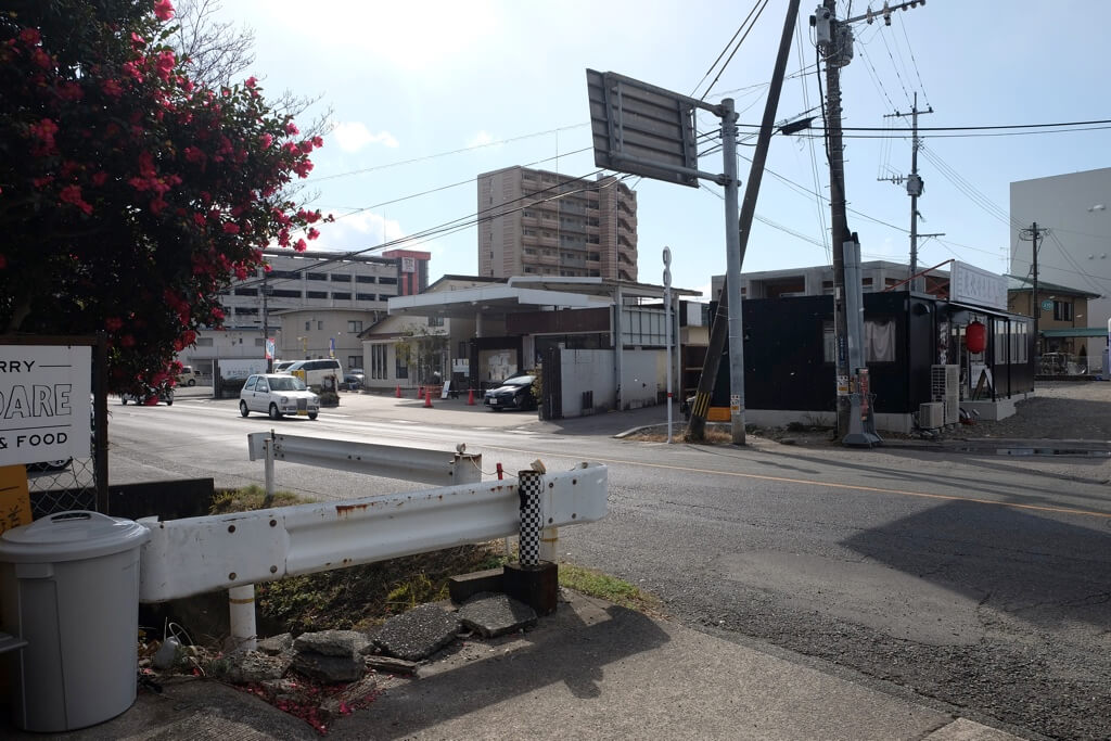 ヨダレカレー　駐車場