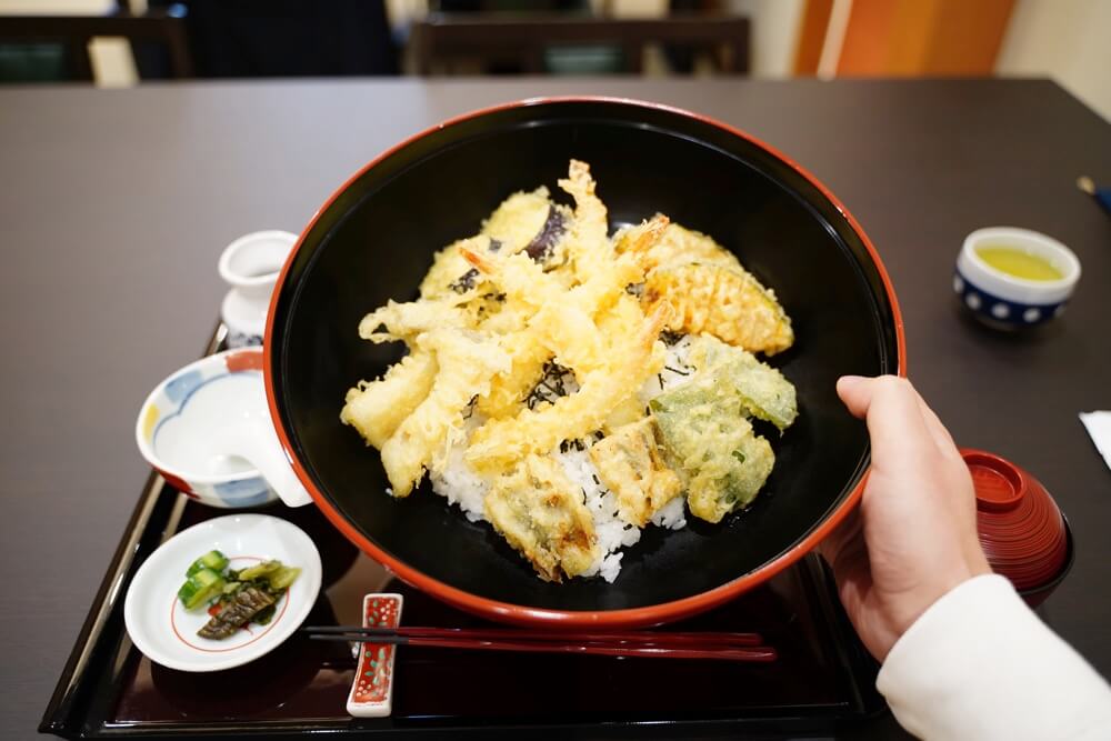 やまもとや 益城 びっくり天丼