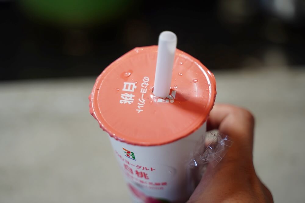 セブンイレブン 桃ヨーグルト