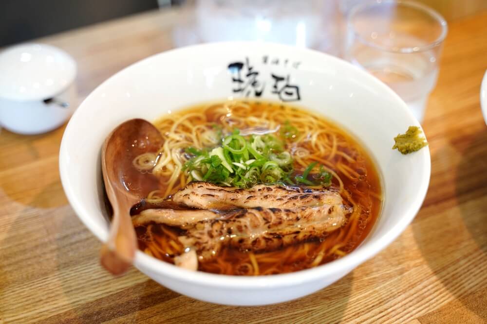 江津 琥珀 ラーメン