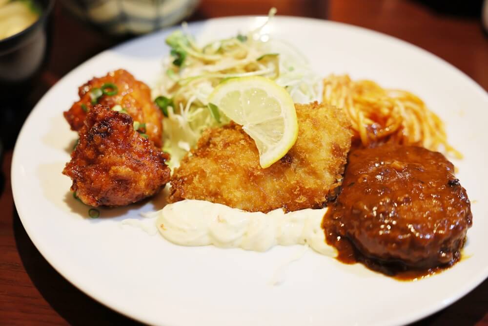 ファミリーばんざい 食堂 熊本