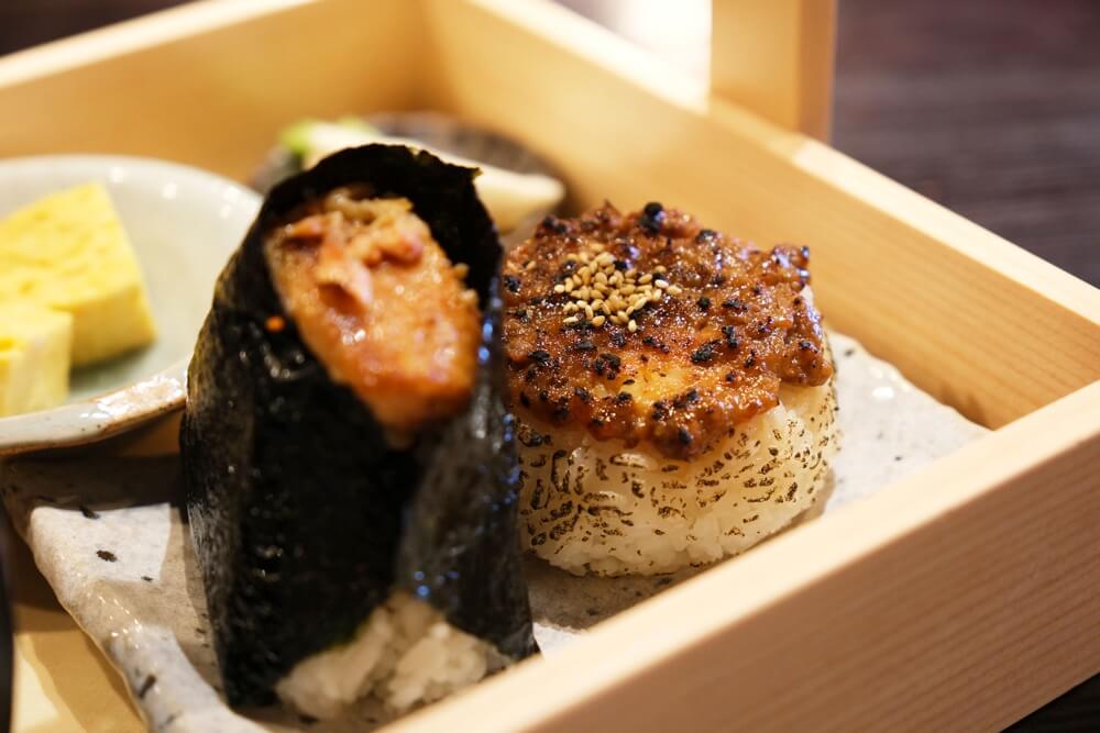 山内醤油 おにぎり カフェ