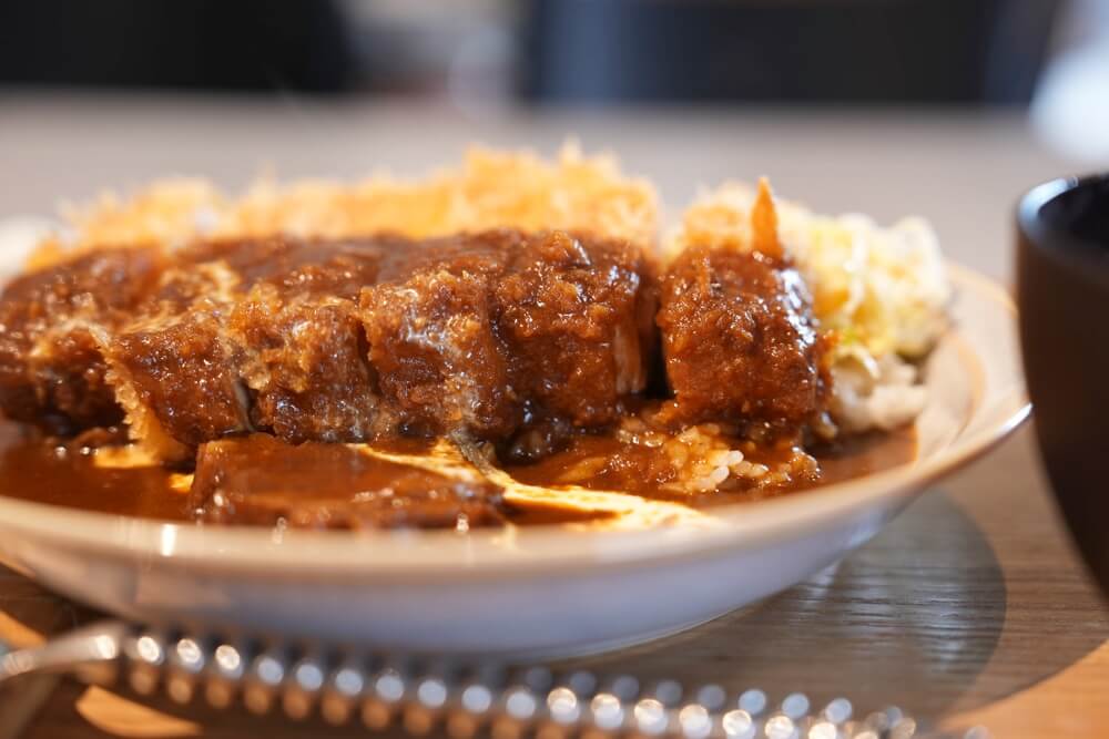 cava 熊本 カツカレー