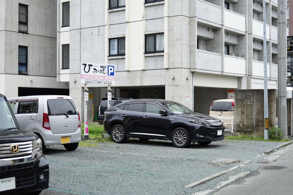 ヒーローズ 駐車場
