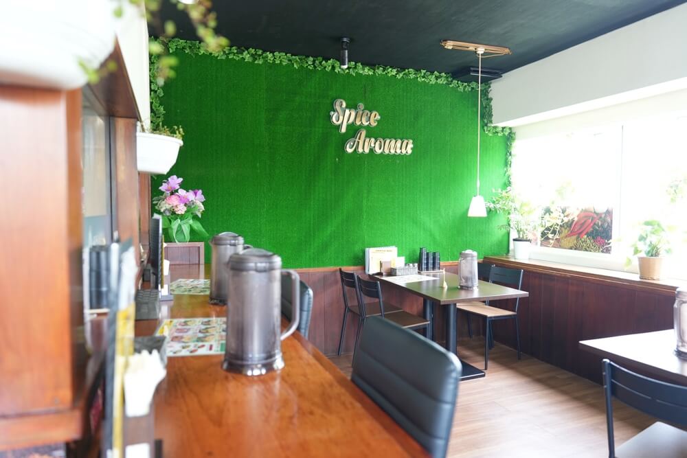 スパイスアロマ江津店