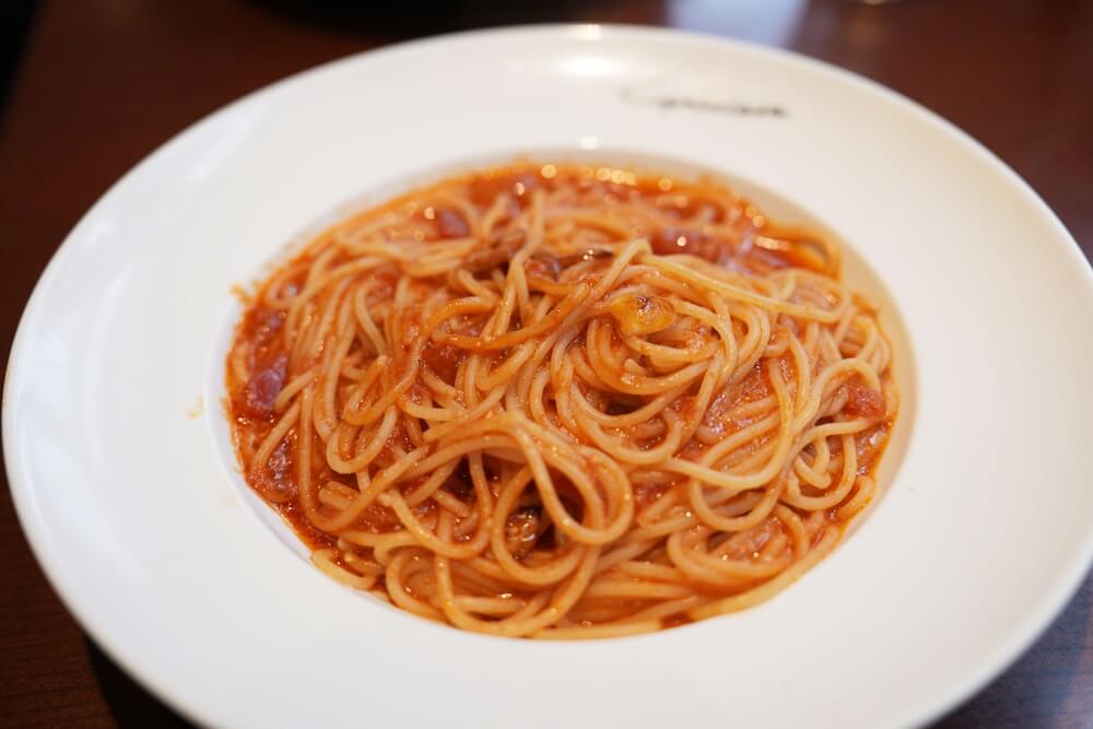 カプリチョーザ トマトとニンニクのスパゲッティ