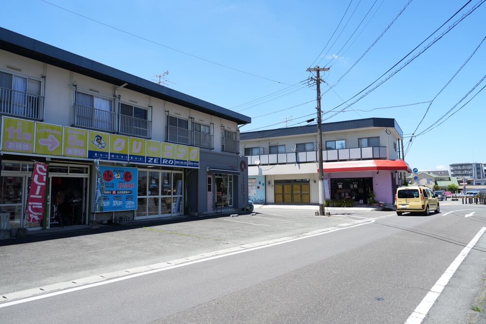 カメレオンドーナツ 駐車場