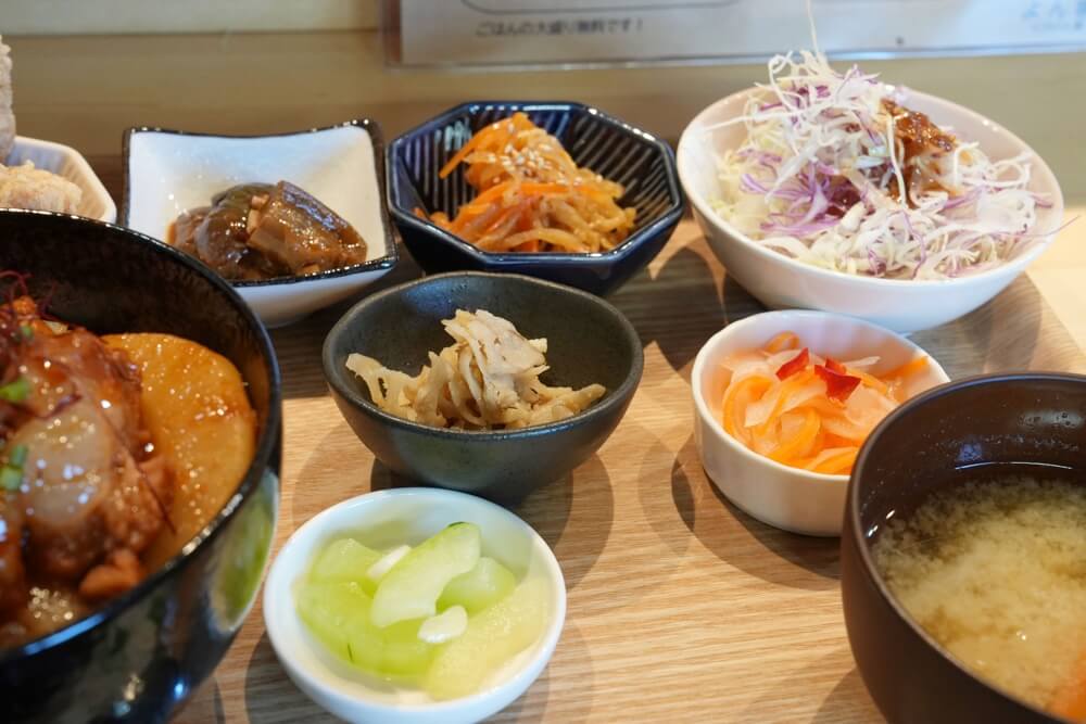 よん家 熊本 定食