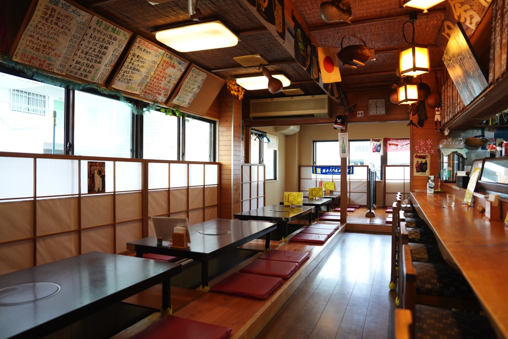 ファミリー味 喰い処 田舎屋
